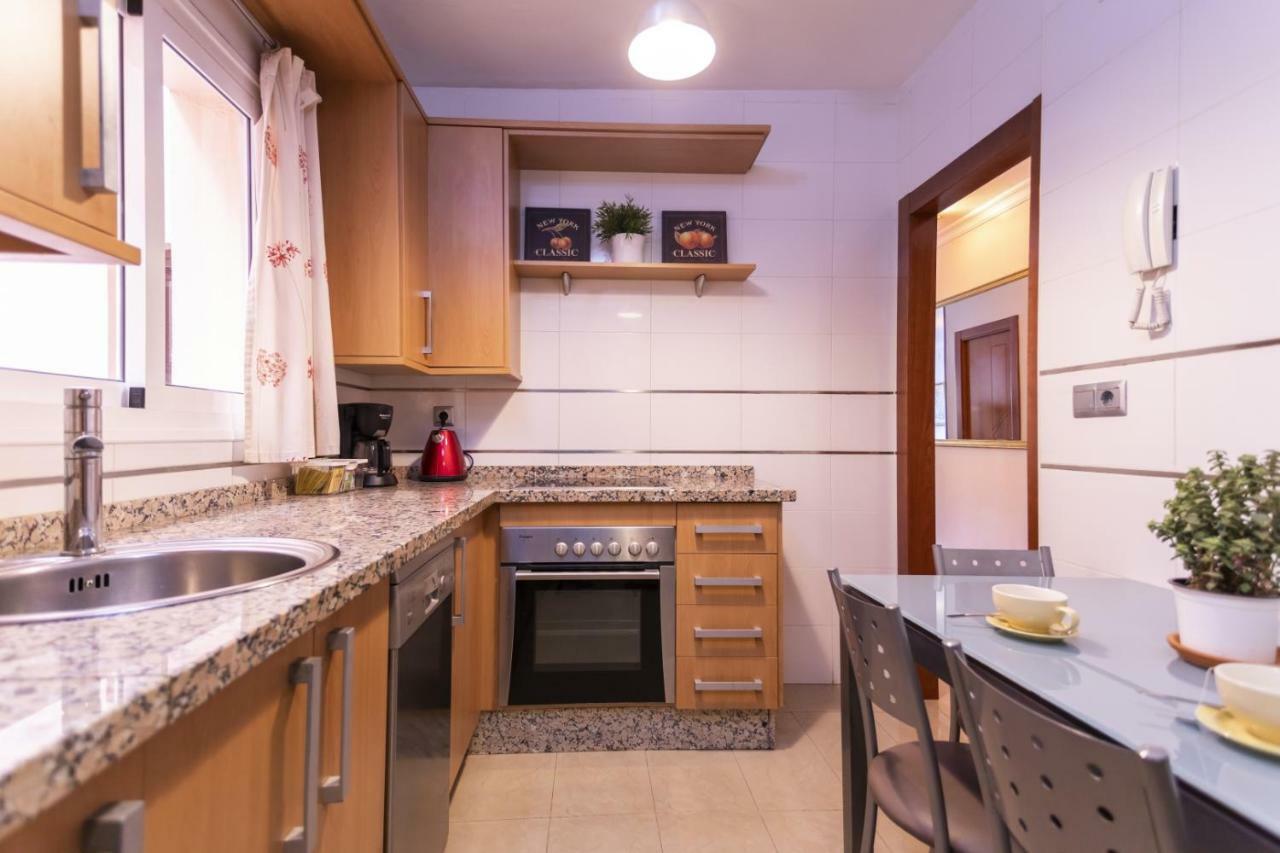 Junto A La Casa Natal De Picasso Apartment Малага Екстериор снимка